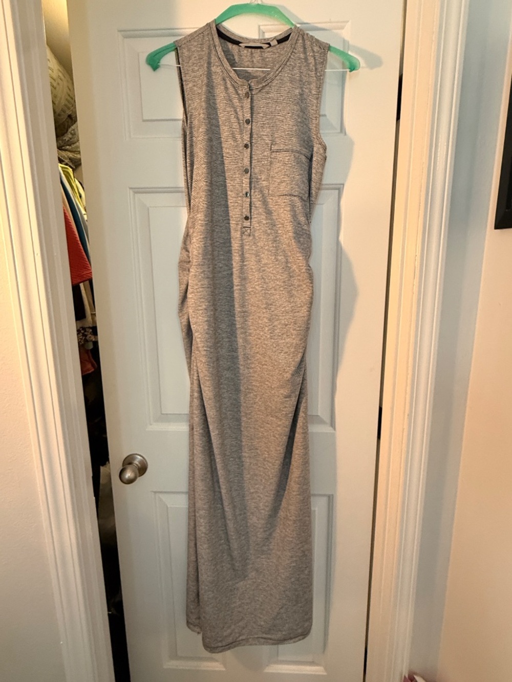 Athleta gray maxi dress micro stripe Henley size small - Picture 4 of 12